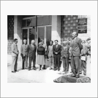 1982 На фасаде Института открыта мемориальная доска академику Н.Н. Ворожцову.