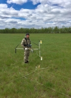 Николай Евменов проводит магнитную съемку